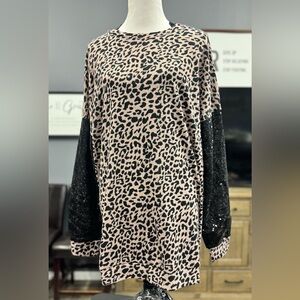 Leopard Print Top with Black Sequin Sleeves Sunshine and Rodeos 2X‎